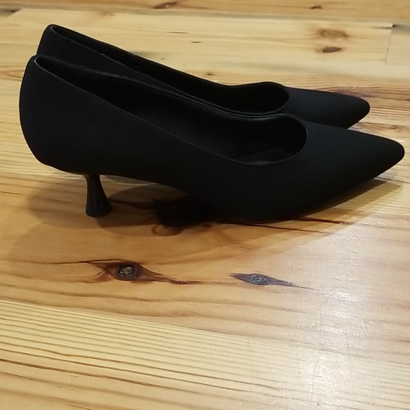 David Pilner kitten heels - Picture 2 of 4